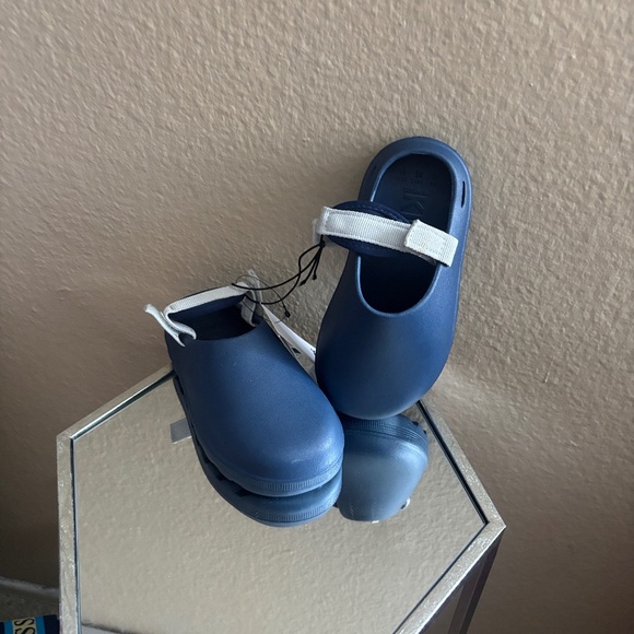 Kids Blue Sandals with white straps - Picture 1 of 4